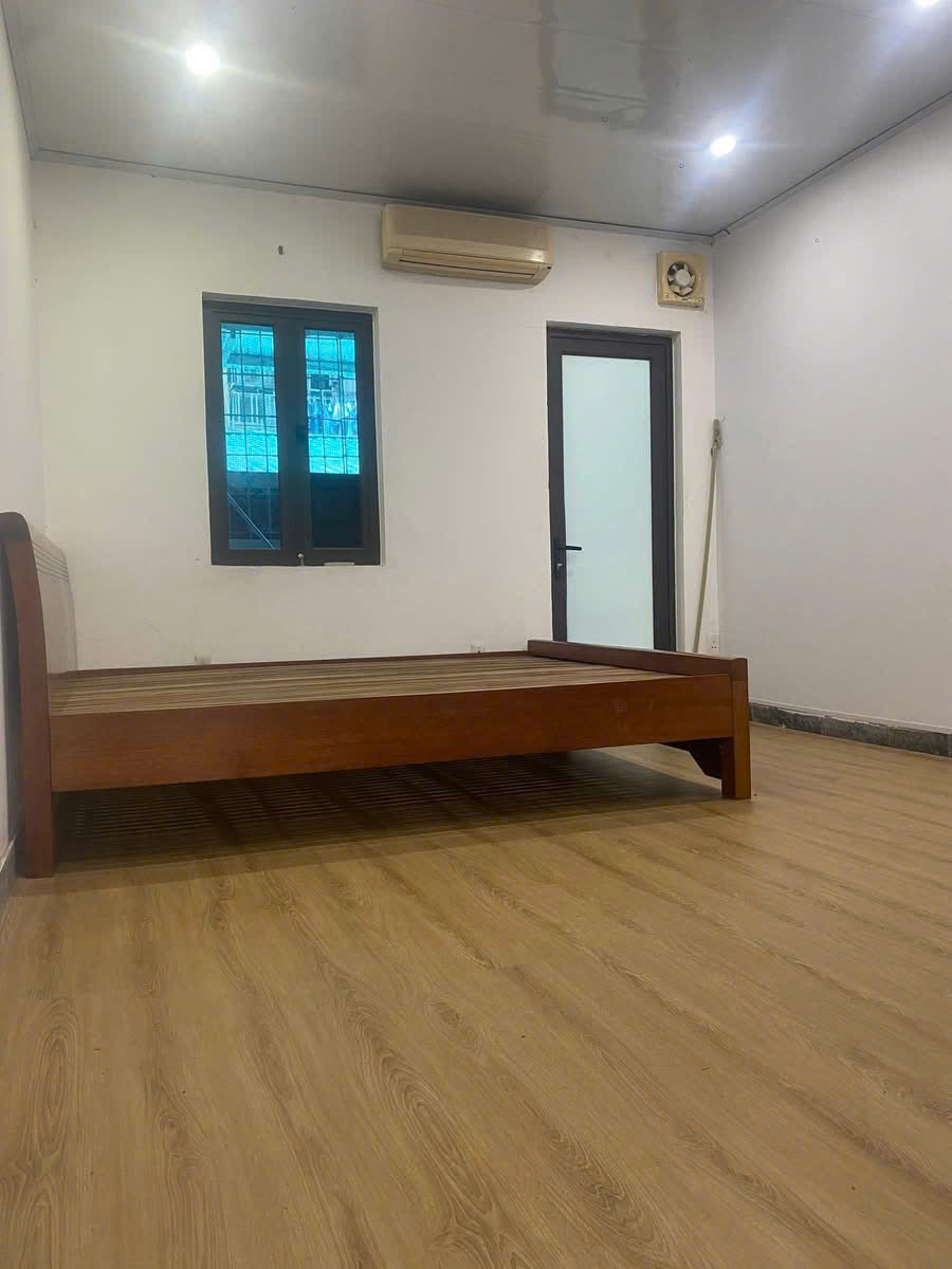 Cho thuê tập thể tầng 2 Tân Mai,72m2, 2 ngủ thông nhaub8tr/1 tháng, ĐÓNG 1 cọc 1 - Ảnh 4
